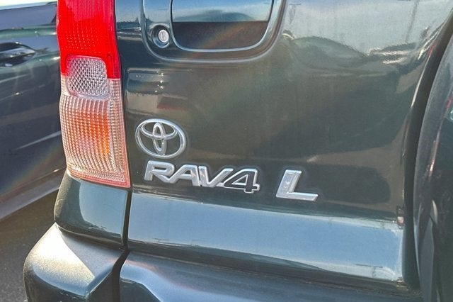 2003 Toyota RAV4 Base